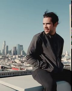 Stylish AND comfortable pants, perfect for whatever your day brings. ✔︎ Easy to care and quick to dry ✔︎ Super stretchy fabric for max comfort ✔︎ Highly breathable so you can do more | Public Rec