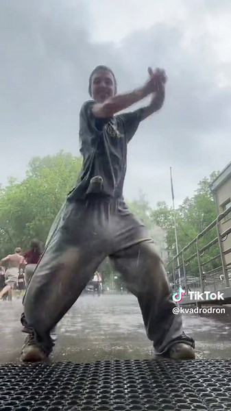 Bing Bong Dance Trend: Join the Fun with Kvadro