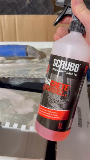How to take off the tile adhesive on your trowels | Wulstan Fencing & Landscapes