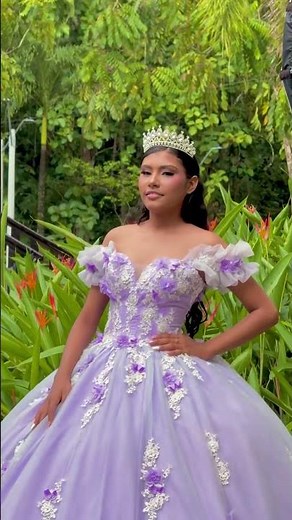 Sesión de fotos para quinceañera #quinceañera #xvs #vestidosde15 #dress #xvaños #xv #15años #15