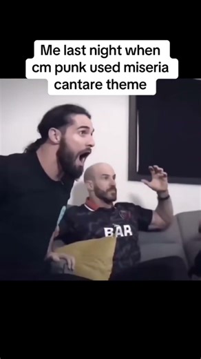 Wwe fans reaction when cm punk used miseria cantare at wrestlemania 42