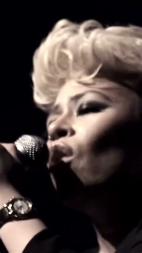 Emeli Sandé se vrací do Prahy! 🌟 3. 11. 2026 | O2 Universum – PRODEJ 🎟️ ZAHÁJEN v síti TICKETMASTER!