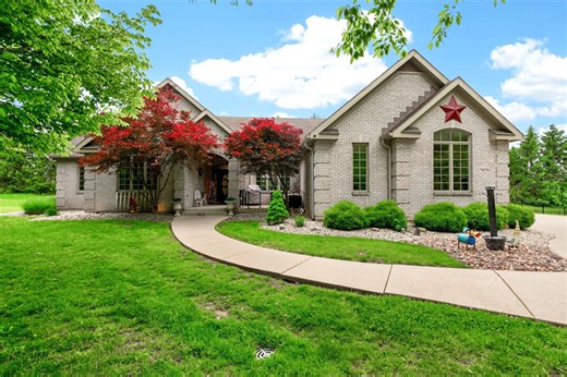 7470 Deep Woods Ct, Springboro, OH 45066 - MLS 958102 - Coldwell Banker