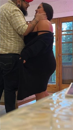 Tonight on Curvy Connection…