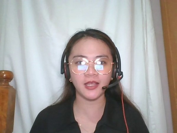 Erica S. tutor video introduction on Preply