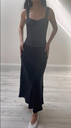 Outfit Check: Polka Dot Corset Top & Satin Skirt | Minimal Summer Elegant Chic Look 🖤