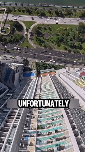 Nag-parashot ang lalaki sa building🙀🙀👀👀 | Movies Recap