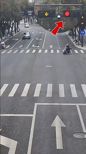 🇨🇳 Traffic Light Malfunction at Zhoushan Intersection: Off-Duty Forensic Doctor Directs Traffic A...