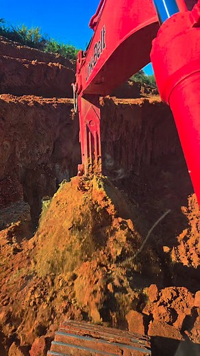 2.2K views · 92 reactions | #excavator #viralvideos | Tuka Souto | Facebook