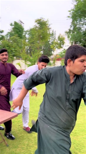 3\tچوہدری صاحب کے مہمان اور میری غلطی… انجام: سیدھی مار � #F#FunnyC#ComedyV#ViralVideoT#TikTokComedyD#DesiHumor#LOL