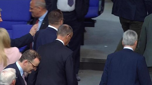 Erfolg im zweiten Wahlgang: Merz zum Bundeskanzler gewählt