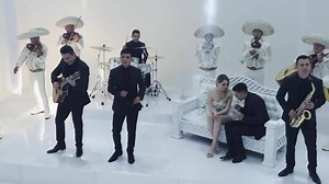 Mi Mejor Regalo - Los Primos MX (Video Oficial) 😍❤ | MB Music