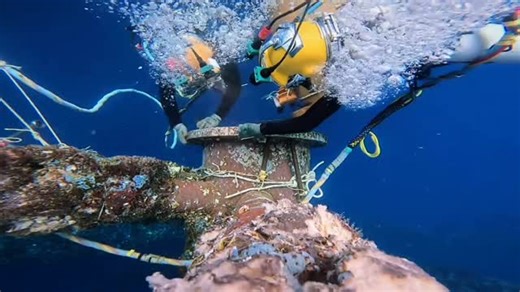 OffshoreChannel on Instagram: "Install shock cell for boat landing. credited by @ikmal kassim #offshore #boatlanding"