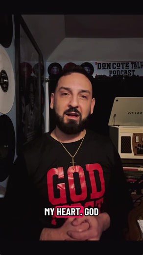 My thoughts on the halftime show. 🏈🙏🇺🇸 • • • • #halftimeshow #conservative #republican #god #perspective