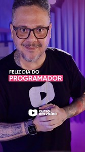 Hoje é o Dia do Programador 🎉 E se você ainda não conquistou sua vaga em TI, calma: a Jornada do Emprego tá chegando pra mudar isso 🚀 👉 Um sábado online, com convidados incríveis, certificado, replay e mediação do Guanabara. Na prática, vamos falar de: ✔️ Entrevistas ✔️ Portfólio ✔️ Networking ✔️ Carreira internacional Quer mais infos link direto? Comenta JORNADA aqui embaixo que eu te mando na DM. ➡️ Segue o @cursoemvideo pra não perder nada. #DiaDoProgramador #JornadaDoEmprego #CursoEmVideo
