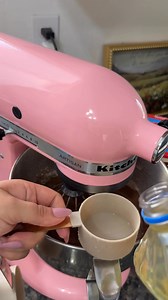 Chocolate Cakepop Recipe! Triple chocolate Betty Crocker cake mix 3 eggs 2 tos sugar 1 tbs sour cream 1 tbs instant coffee 1 tbs cocoa powder 1 c milk 1/3 cup oil I hope you liked this recipe! Save it for EPOP! later! And stay tuned because we will be making CAKEPOP RATTLES for baby shower #cakepops #chocolate #cakepoprecipe #baking #cake | Berrylicious Sweets