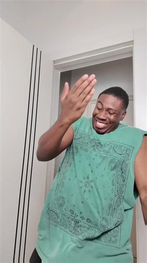 POV: Meeting That Jacked Guy vs Being His Friend