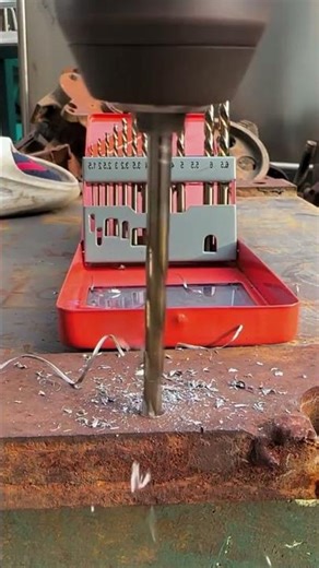 Twist drill pierces through iron #viralvideo #woodworking #decoration #tools #shorts