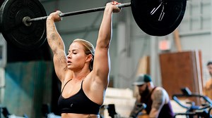 Tyr Signs Crossfit Athlete Dani Speegle, Creates Special Shoe