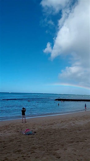nice Rainbow Waikiki beach Honolulu Hawaii
