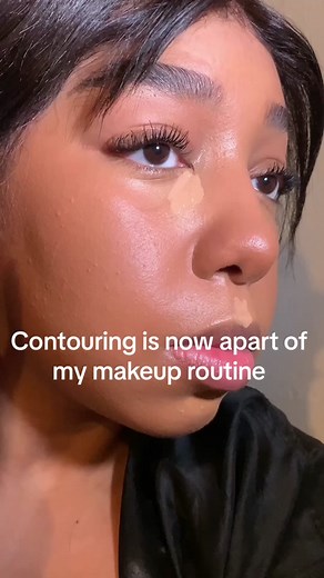 Contouring Makeup Tutorial for a Skinny Face Transformation