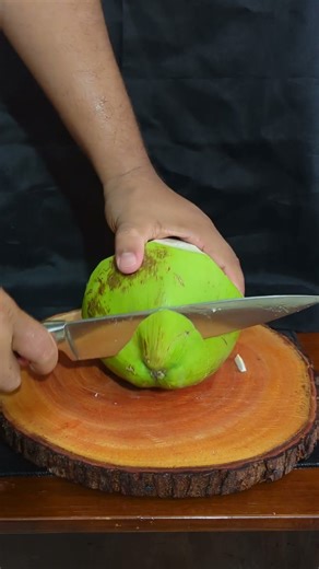 best coconut cutting technique #asmr #satisfying