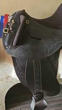 Australian Saddle James Saddlery Flex Tree Stock Fender Changeable Gullet System.