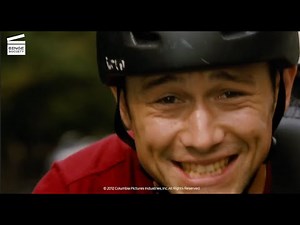 Premium Rush: NYPD on a bike HD CLIP