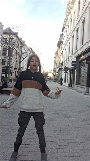 How to do the kickball change