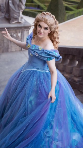 #CapCut #cosplay #disney #disneycosplay #cosplayergirl #cosplaying #princesa #princess #costume #sewing #sewingtiktok #ballgown