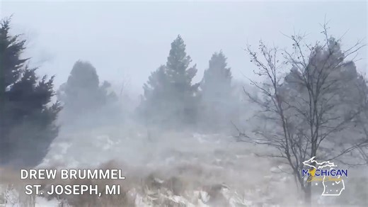 Scenes across Southwest Michigan continue to highlight intense winds and blowing snow this evening! 1/14/26 - 5:23pm | Michigan Storm Chasers