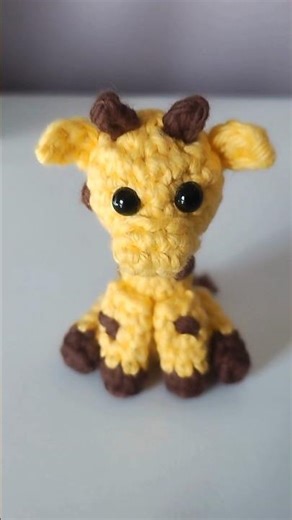 🦒 Meet the cutest little giraffe you’ll ever crochet! #crochet #amigurumi
