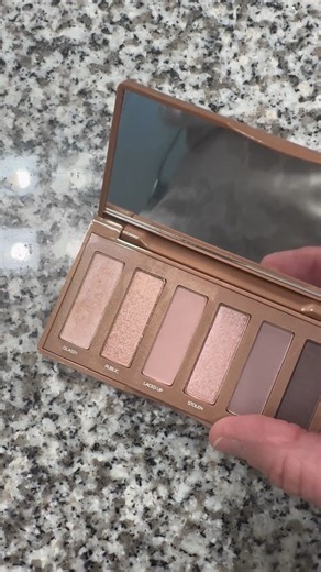 Watch Beautiful eyeshadow palette on Amazon Live