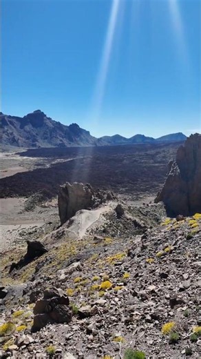 Breathtaking View of Mount Teide 🇪🇸 #teide #volcano #spain #travel #viral #tourism #explore #nature