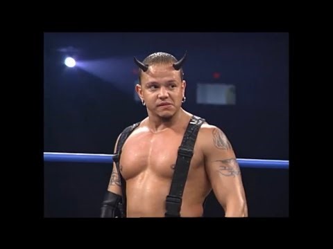 Rey Mysterio vs The Wall (w/Chavo Guerrero) | WCW Thunder 2001