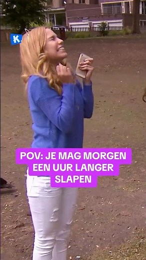 JOEPIE! Morgen kunnen we een uur langer slapen. Hoelaat sta jij 's morgens op? #ketnetopvrtmax #D5R