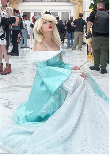 Rosalina 🩵 I loved her sm #cosplay #rosalina #supermariogalaxy #rosalinacosplay