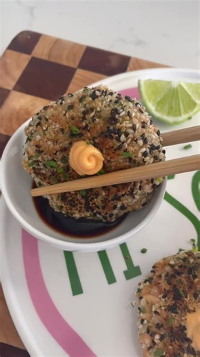 Delicious Crispy Salmon Sushi Patties Recipe