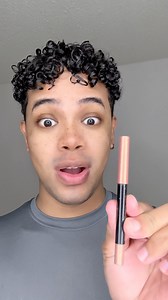 4.1M views · 56K reactions | Eyes wide. Lips red. Something is wrong. #lips #lipsred #red #vamp #lipstick | Noah | Facebook