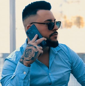 LA MAGIA (PART. RAUL CAMACHO) - Galvan Real - LETRAS.COM