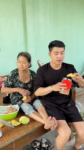 893K views · 13K reactions | Má 2 hết thương tui roàiiii 沈沈沈 | Gia Hieu | Facebook