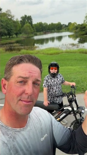 Checking out the new eSkute V100 #ebike #escooter #testing