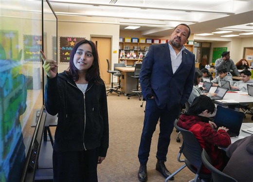 Cavaliers sportscaster gives back by tutoring in Akron Public Schools