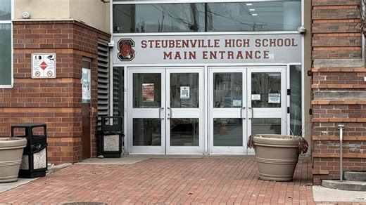 Ohio teacher resigns after classroom video goes viral