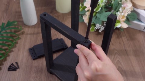 Hushee 30 Pcs Wooden Wedding Lantern Centerpiece Integrated Holders with Candles and Wreaths Rustic Wooden Candle Lantern Decor for Wedding Party Table Valentine Decor (Black)