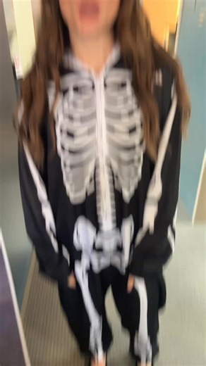 HAPPY HALLOWEEN👻💀🎃 We hope everyone has a safe weekend! #halloween #skeletons #bonesdental #lasvegas #vegashalloween #skeletondental #dentistlasvegas | Infinity Dental