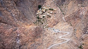 ¿Por qué hay un pueblo en estos acantilados?