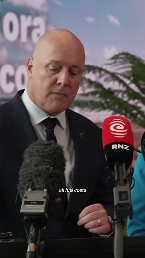 New Air NZ routes position NZ as ‘safe haven’, Luxon says | RNZ