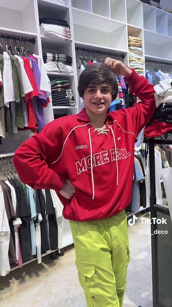 فيديوهات أنشأها علي ديكو (@ali_deco) باستخدام الصوت الأصلي - علي ديكو