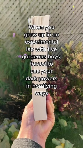 Her men have changed… 🔥 #paranormalromance #reverseharembooks #enemiestoloverstrope #friendstoenemiestolovers #monsterromance #morallygrey #shadowbloodsouls